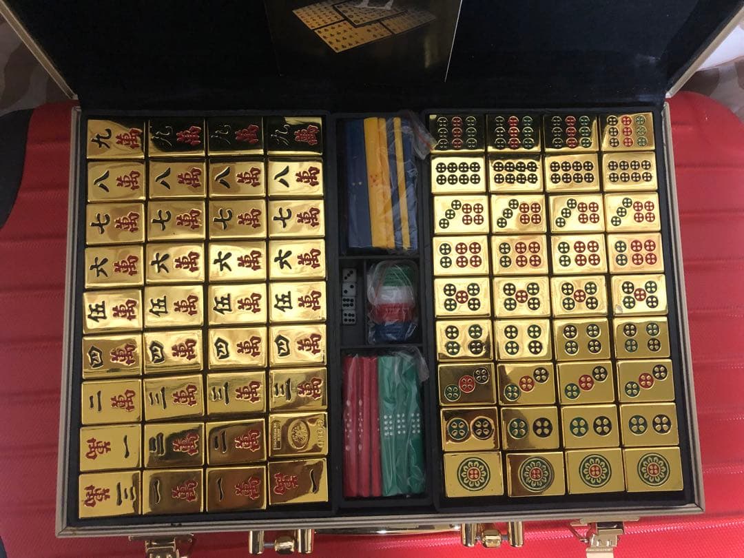 は*お様 金色麻雀牌セット メタリックケース付き