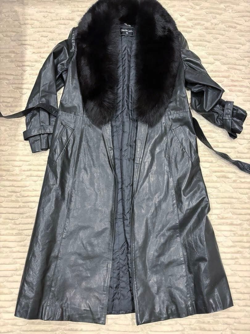 マキシ丈　レザー　トレンチコートブラック　ブルーフォックス