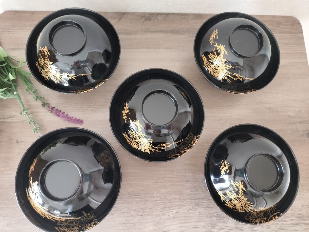 輪島塗 黒色漆器 蓋付汁椀　5客セット 松葉 金彩模様 桐箱付き