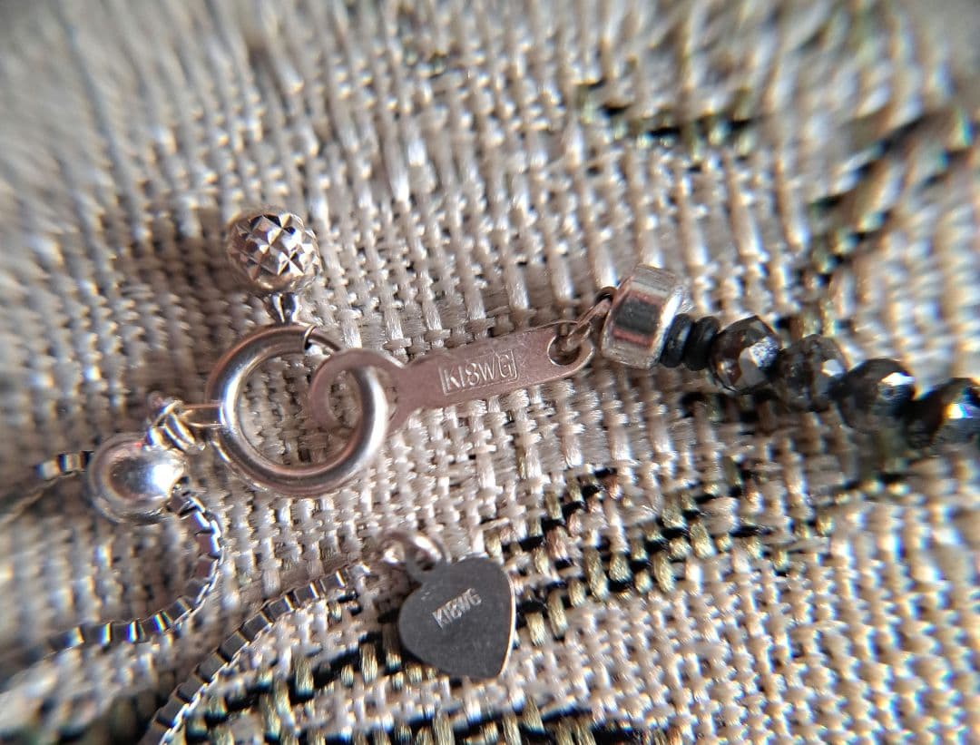 k18wgブラックダイヤネックレス