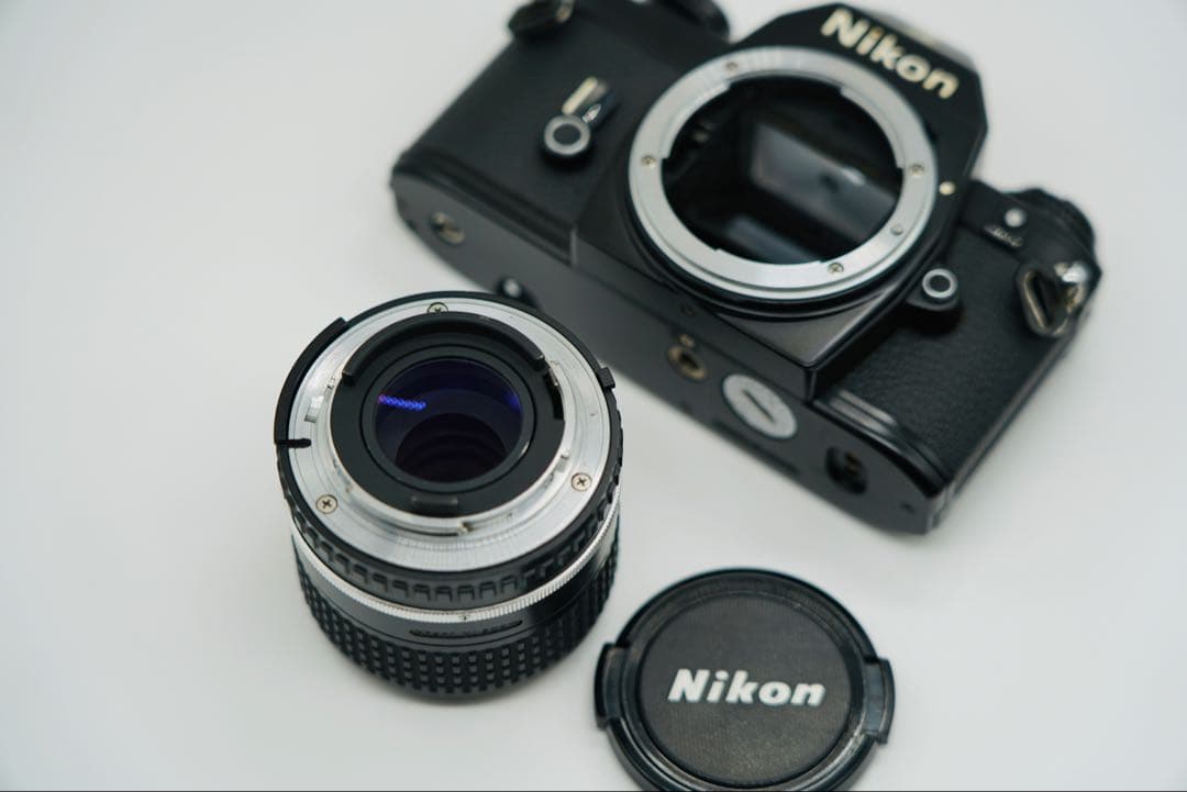 Nikon EM 一眼レフカメラ 100mm f/2.8レンズ付き