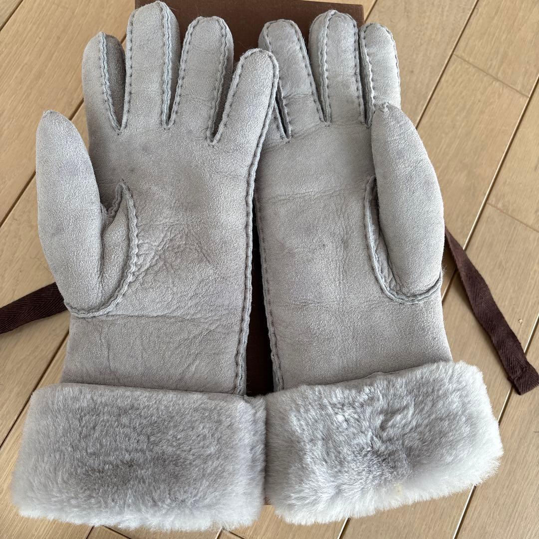 ほぼ未使用UGGレディース手袋