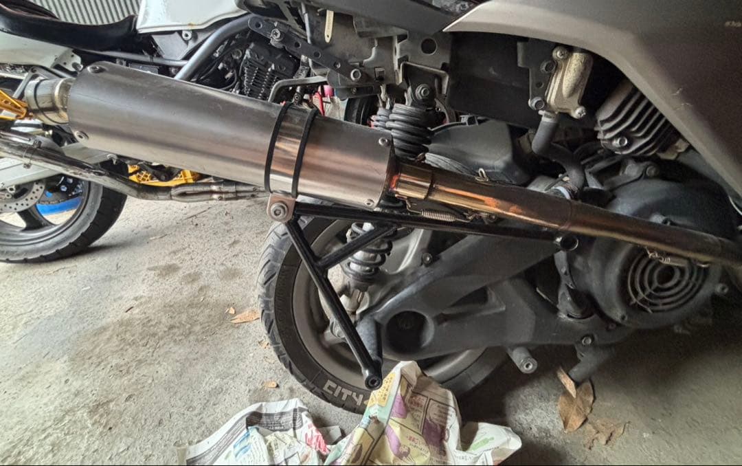 シグナス2．3型ガレージバル　80π レース用マフラー　タイプ3