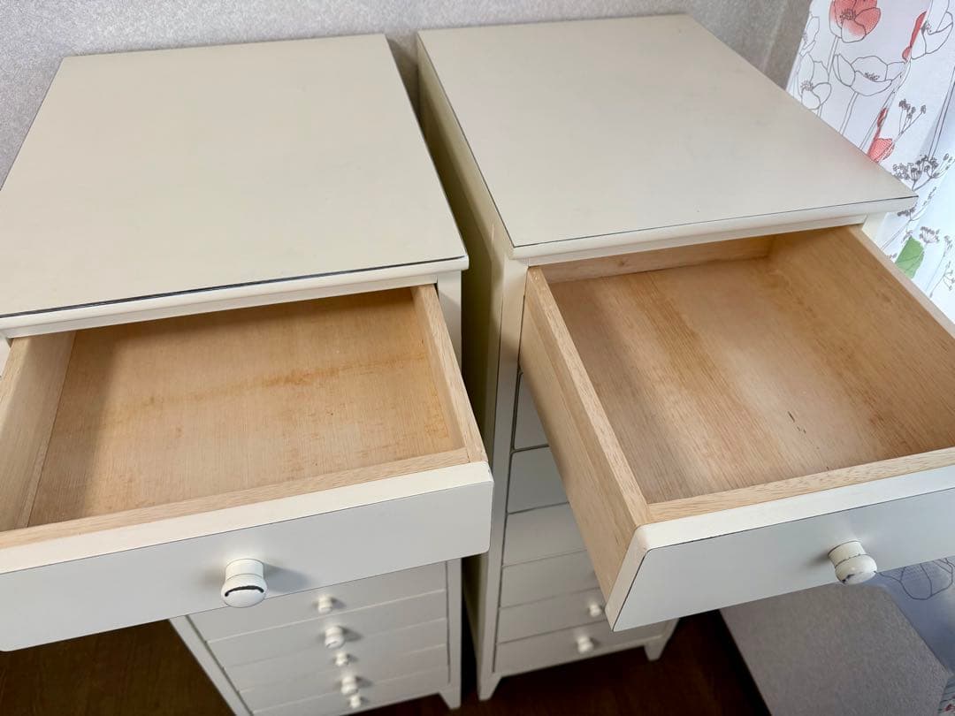 【ふとぶん】ホワイト チェスト 深型 写真右