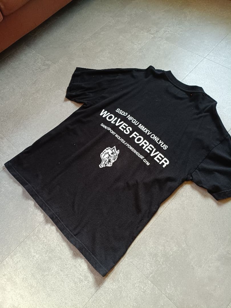 DARC SPORT × POWERHOUSE GYM Tシャツ