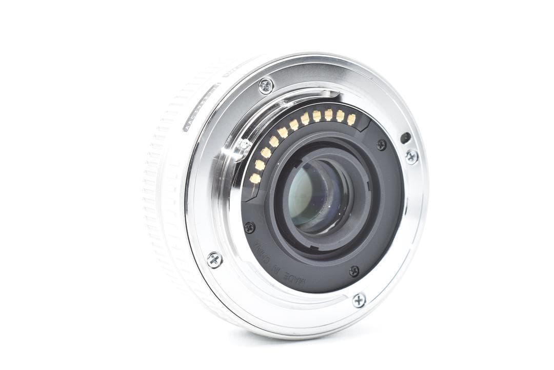 OLYMPUS M.ZUIKO DIGITAL 17mm F2.8 シルバー