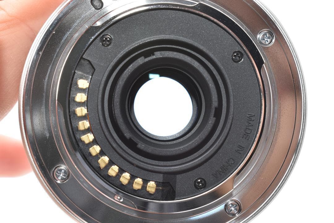 OLYMPUS M.ZUIKO DIGITAL 17mm F2.8 シルバー