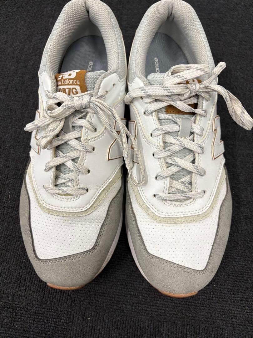 New Balance 990v6 ホワイト/グレー スニーカー スパイクレス