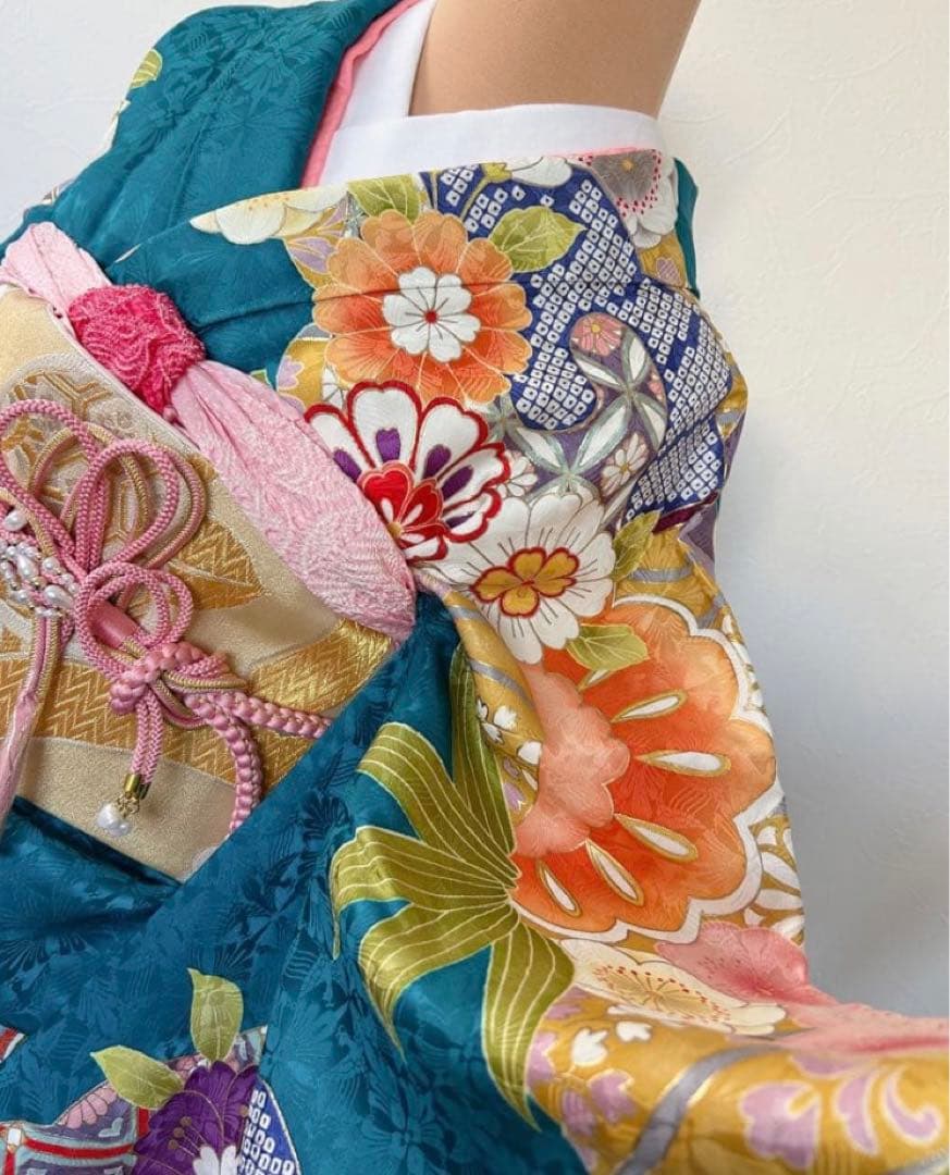 振袖フルセット　華やかな花柄　青ブルー系　古典柄