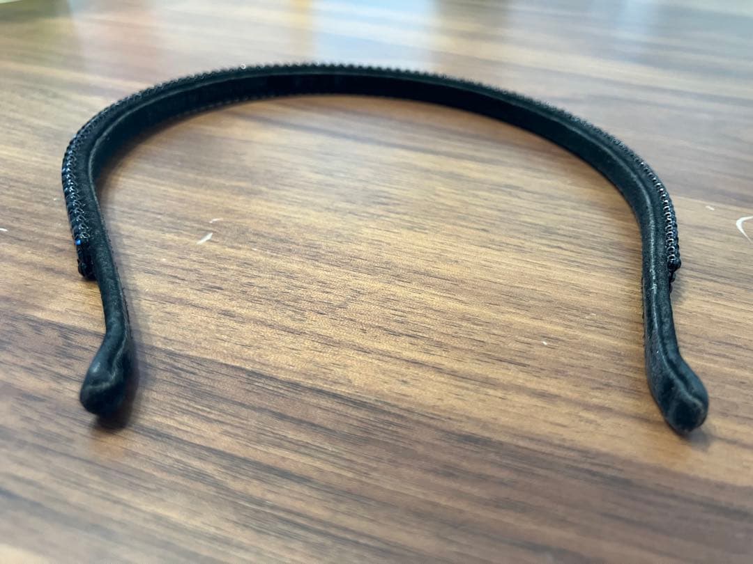 acca アッカ　オードリーカチューシャ　ブラック