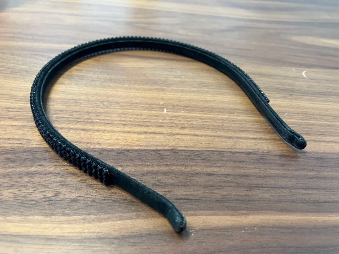 acca アッカ　オードリーカチューシャ　ブラック