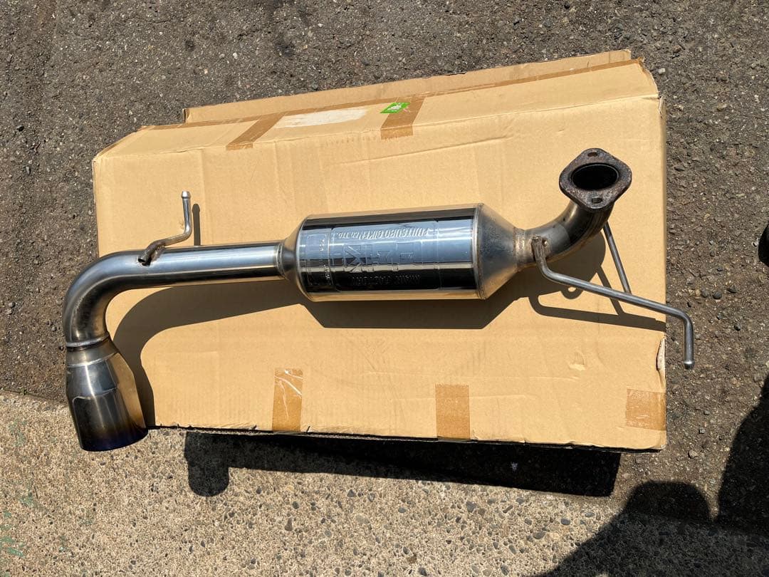 インプレッサ　チタン　マフラー　フジツボ　藤壺　社外マフラー　車検対応