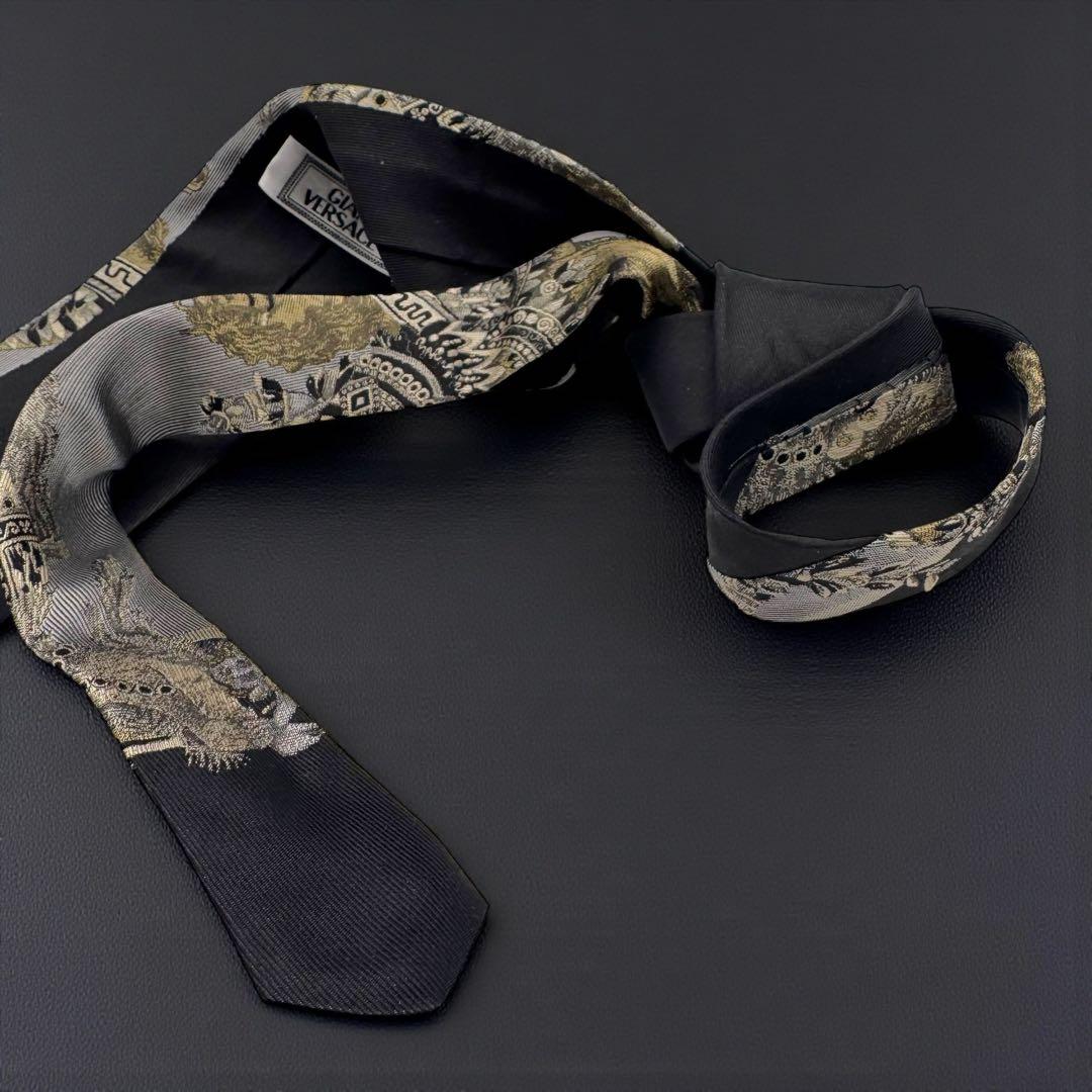GIANNI VERSACE ヴェルサーチ ネクタイ ジャガード 黒 シルク