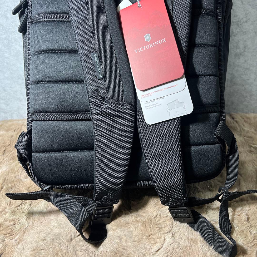 新品未使用 Victorinoxビクトリノックス アルトモントプロフェッショナル