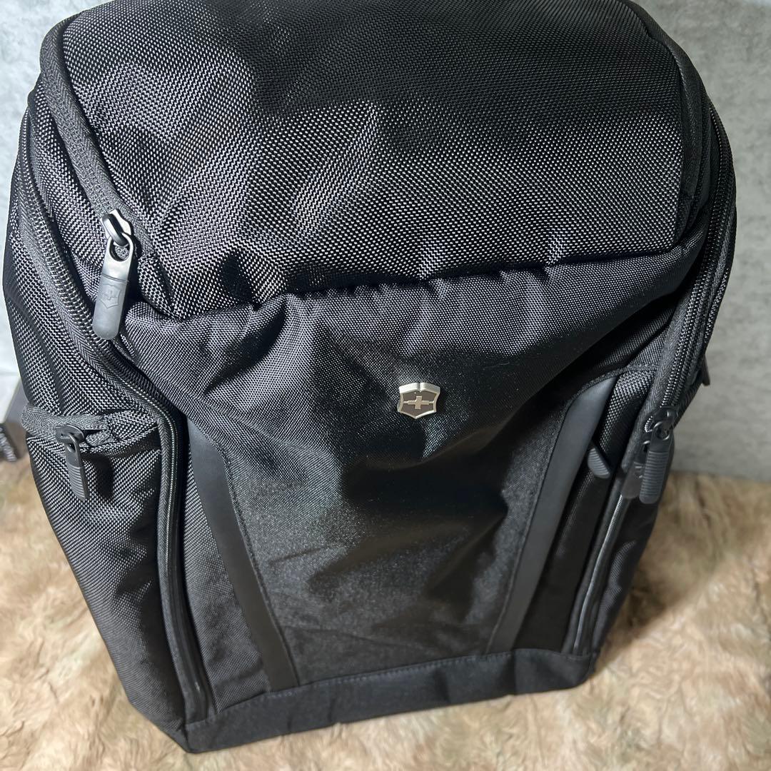 新品未使用 Victorinoxビクトリノックス アルトモントプロフェッショナル