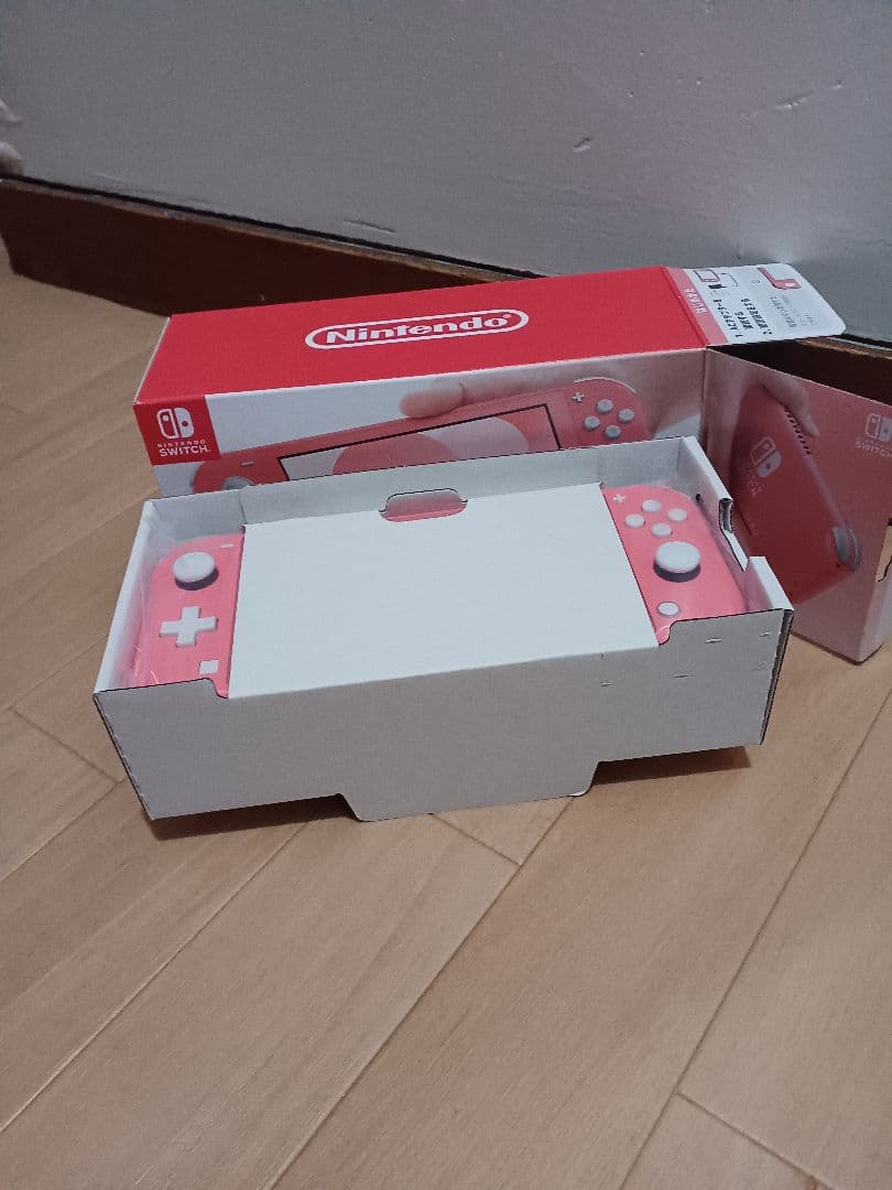 (新品未使用) Switch Lite イエロー・コ一ラル2台セット