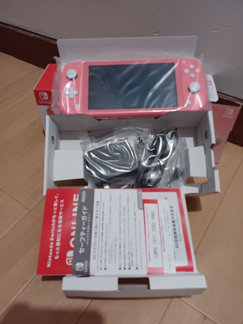 (新品未使用) Switch Lite イエロー・コ一ラル2台セット