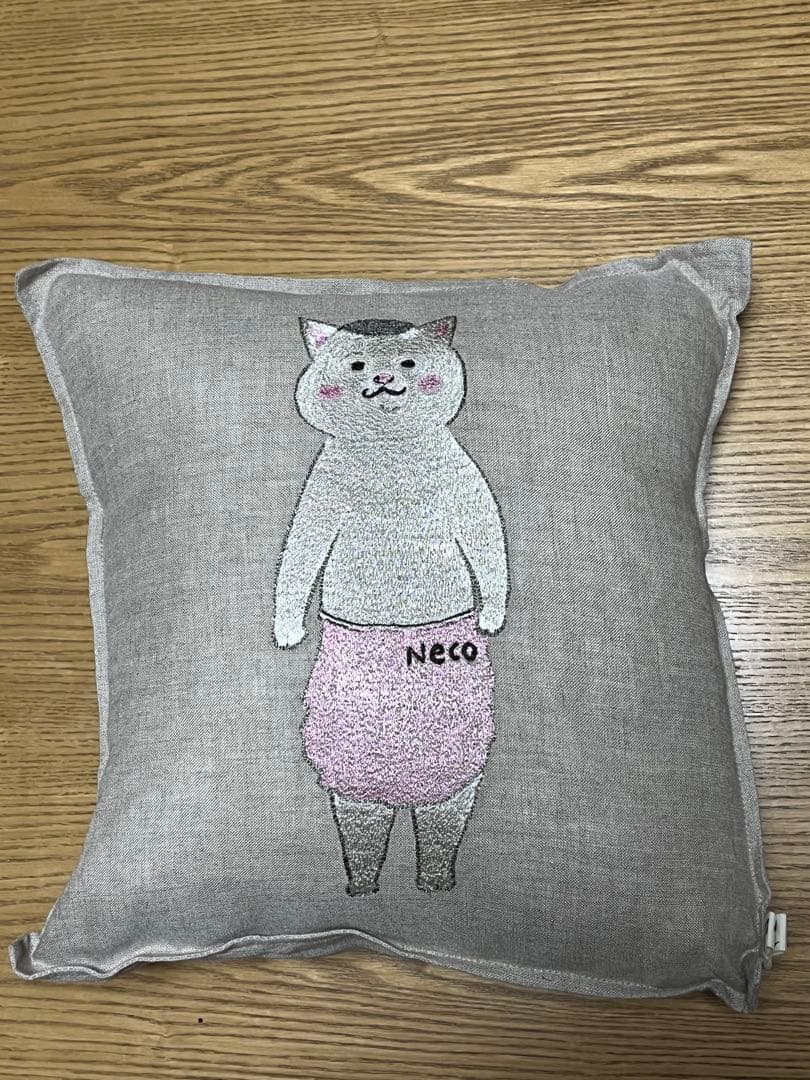 Coral & Tusk × きょうの猫村さんコラボレーション クッション中材込