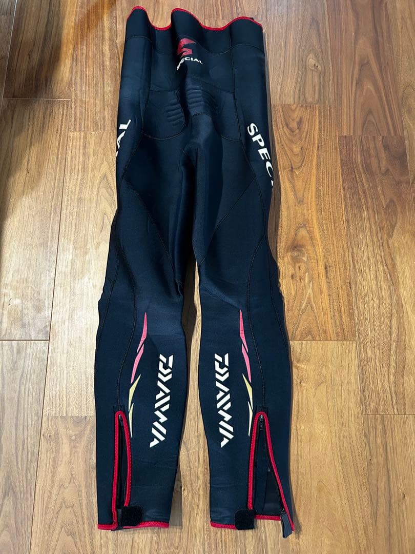 ダイワ　スペシャルタイツ　4007W