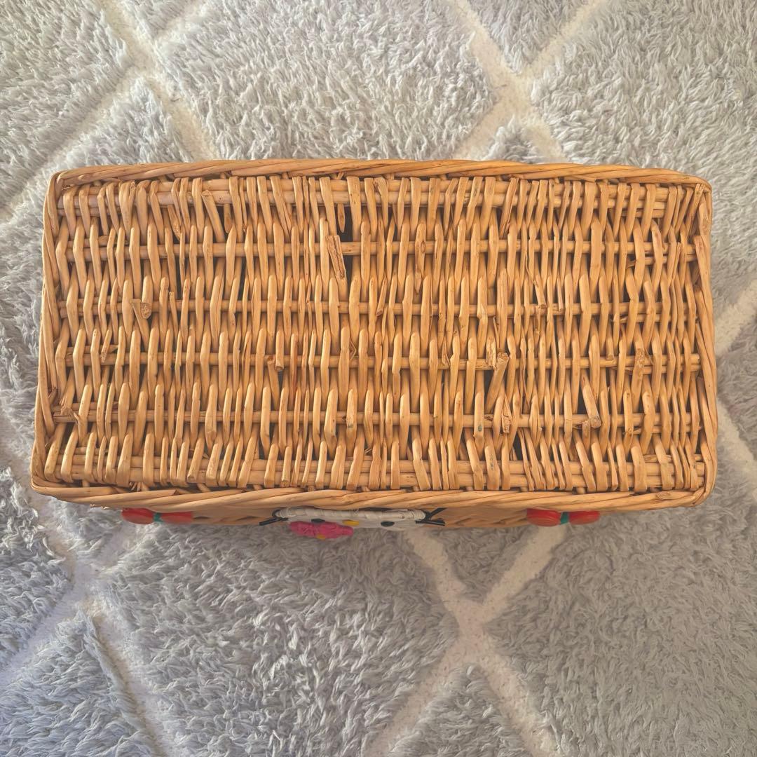 【希少】ハローキティ　　籐カゴ　レトロ
