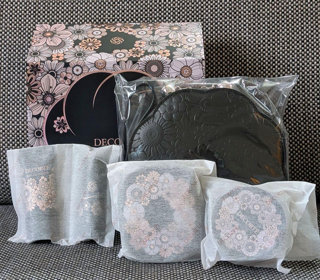 【数量限定】コスメデコルテ クリスマスコフレ 　DECORTE他、試供品多数