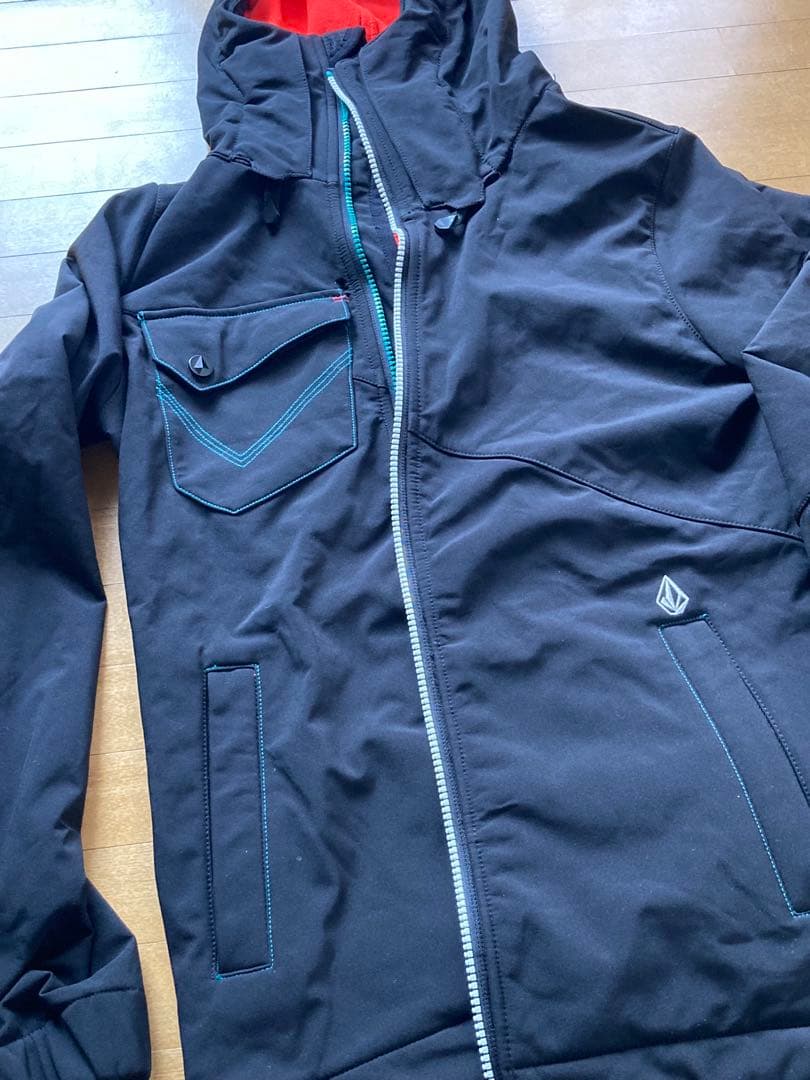 VOLCOM ボルコム　スノーボードウェア(レディース) 春先用