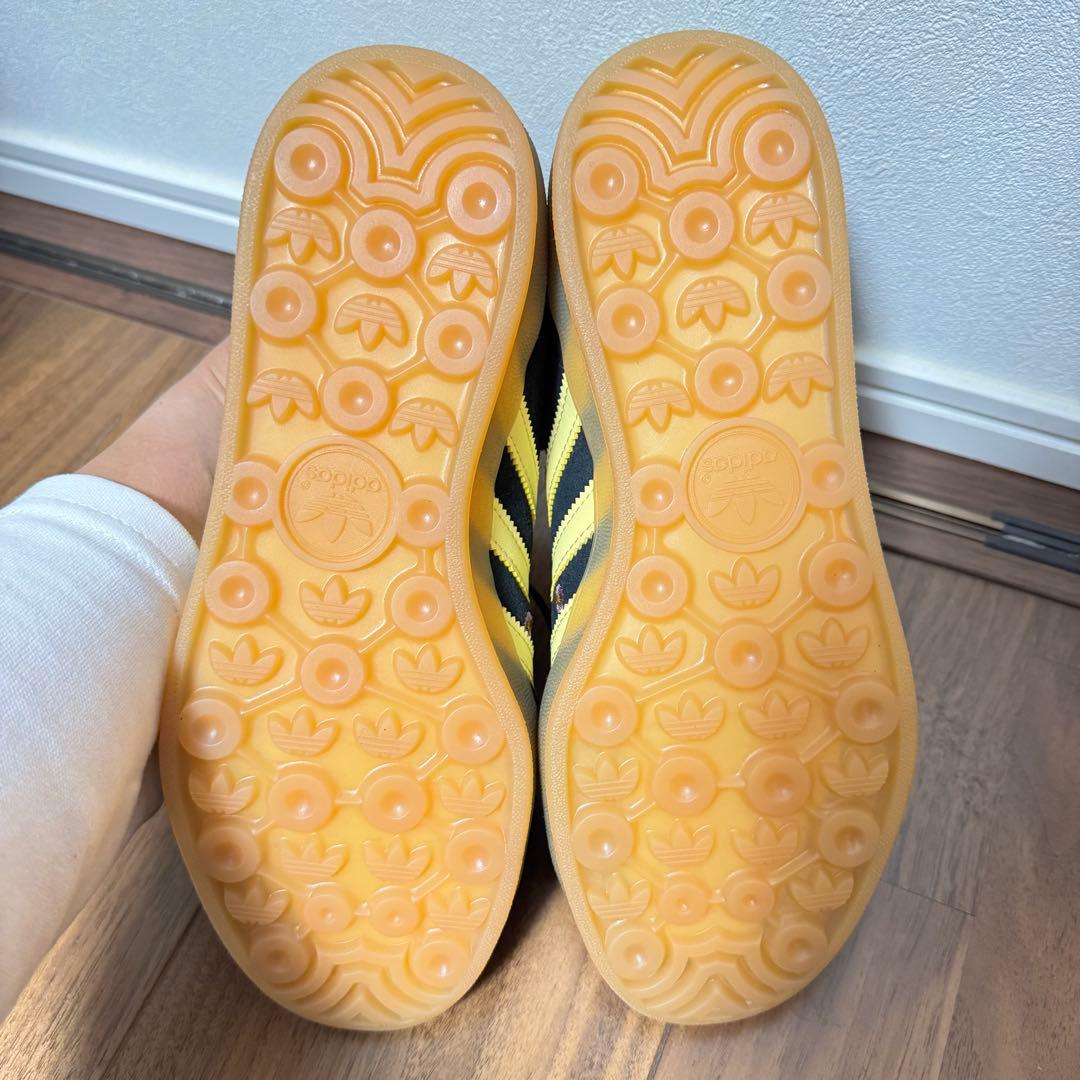 【新品 未使用】 adidas GAZELLE INDOOR フラワー刺繍