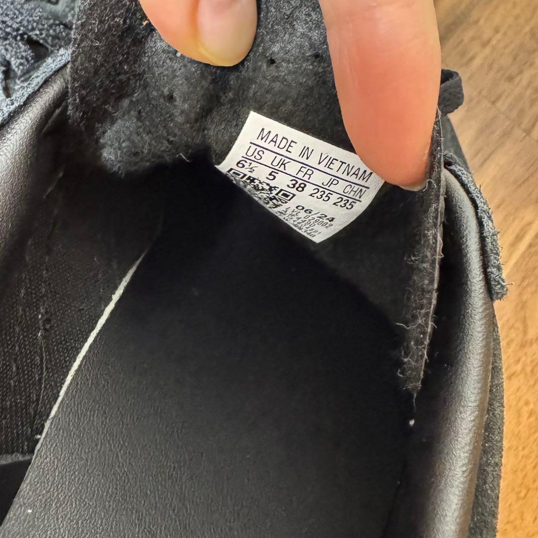 【新品 未使用】 adidas GAZELLE INDOOR フラワー刺繍