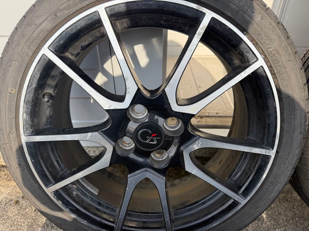 [1/4] アクアGS ジーズホイール + 195/45R17/81w