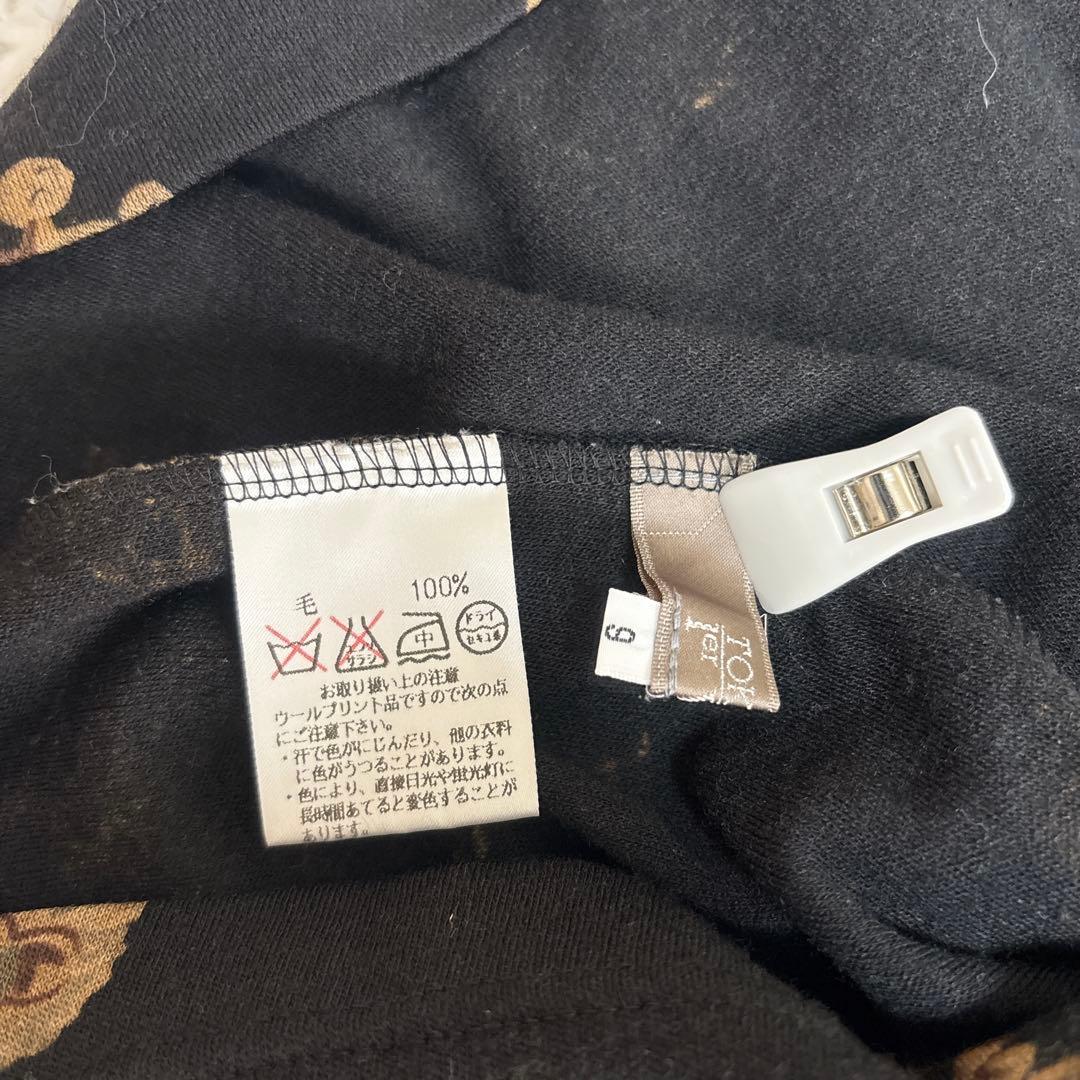 トクコプルミエヴォル ブローチ 中世ヨーロッパ モックネック チュニック　黒