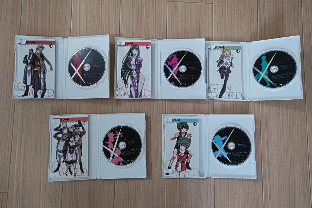 GUN×SWORD DVD全13巻セット＋フィギュア付き 中古