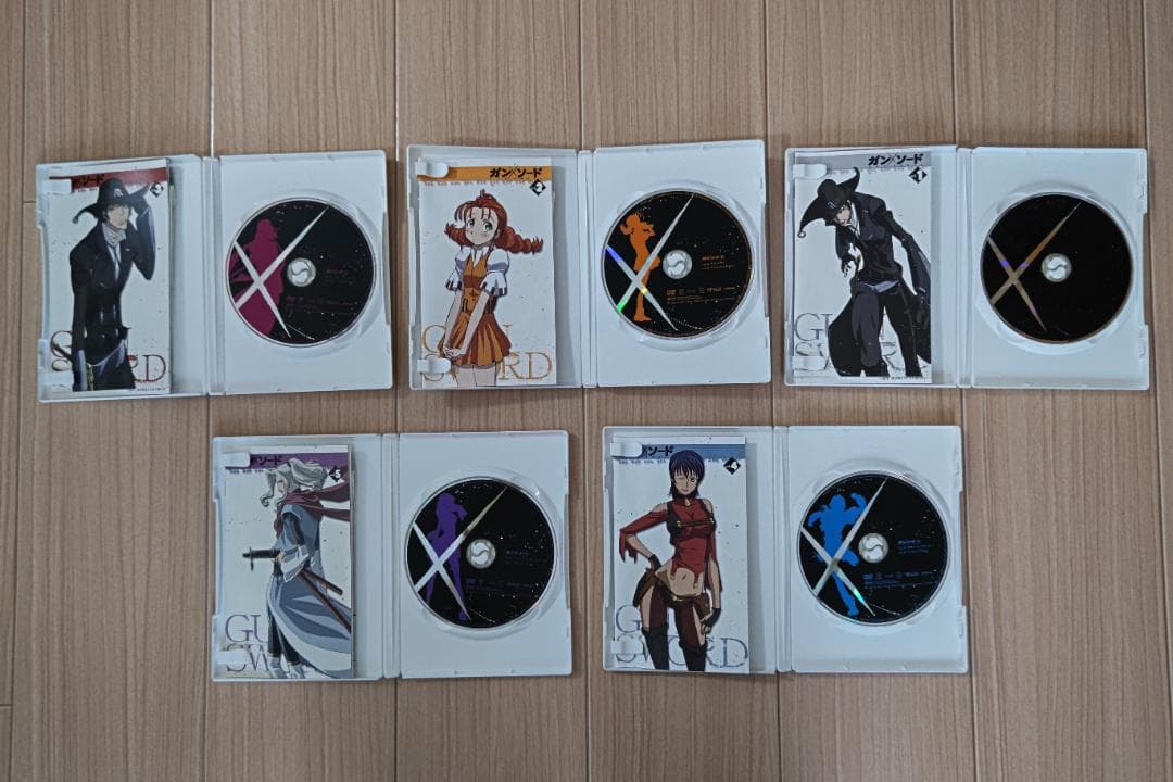 GUN×SWORD DVD全13巻セット＋フィギュア付き 中古