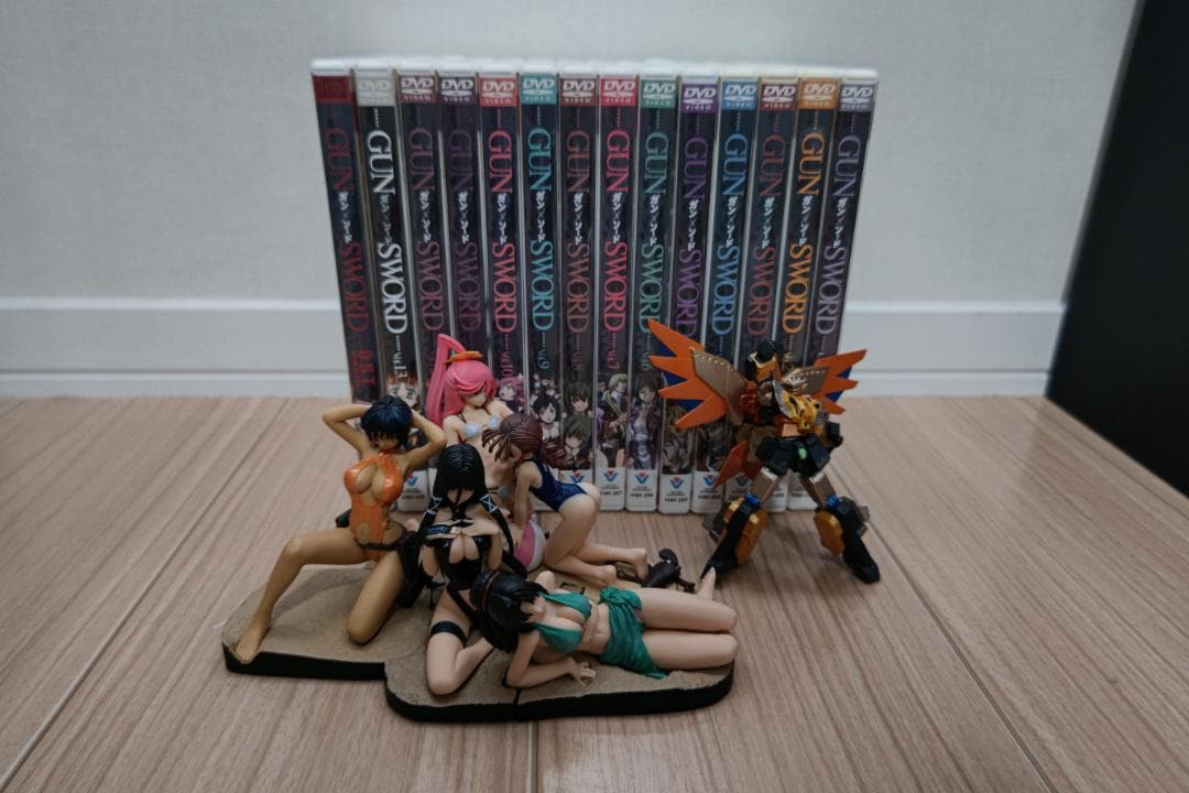 GUN×SWORD DVD全13巻セット＋フィギュア付き 中古