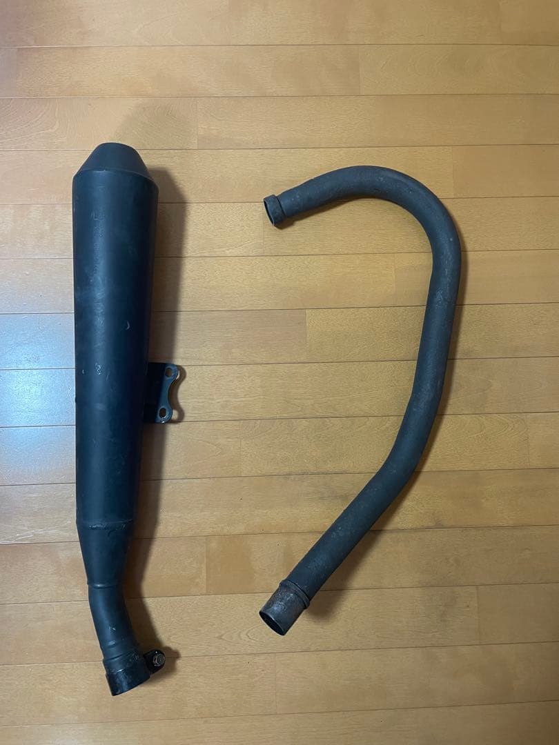 250TR キャブ車　純正マフラー