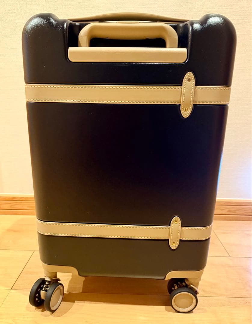 値下げしました❗️moz スーツケース　機内持込サイズS【新品未使用】