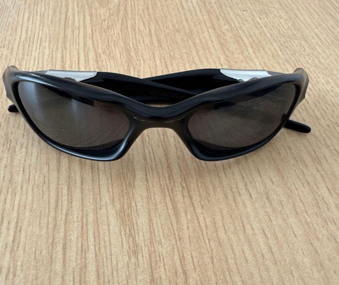 Oakley サングラス valve