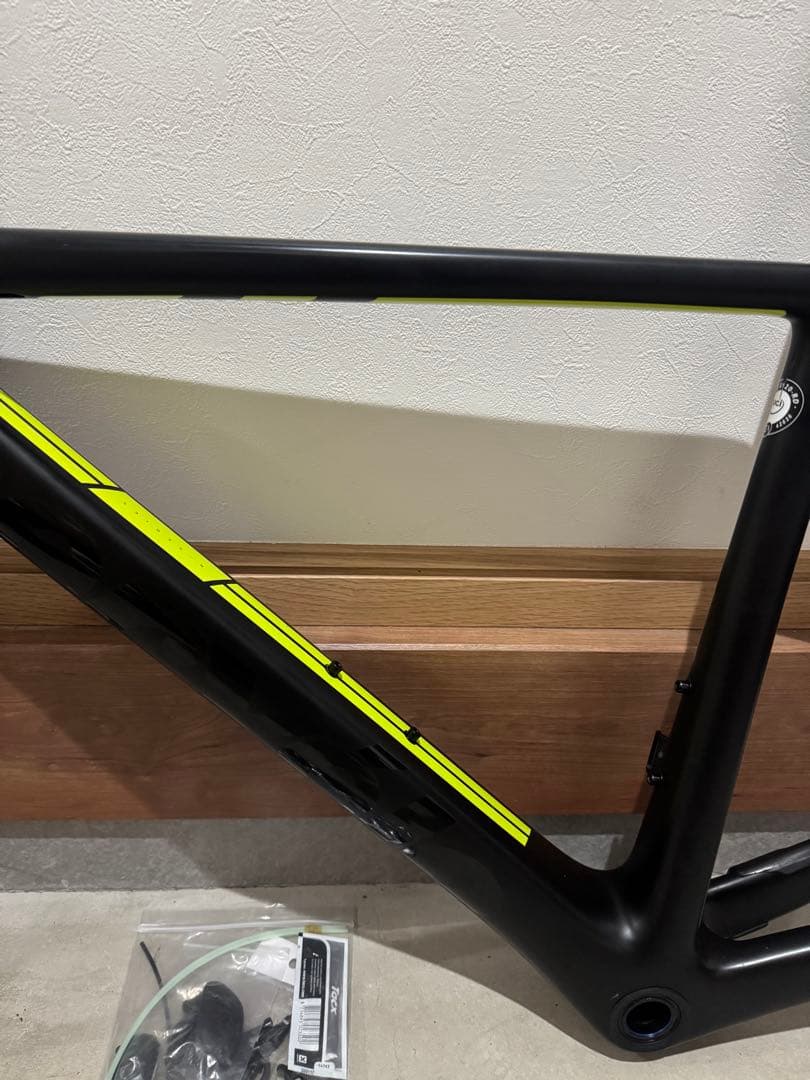 CERVELO R5 フレームセット