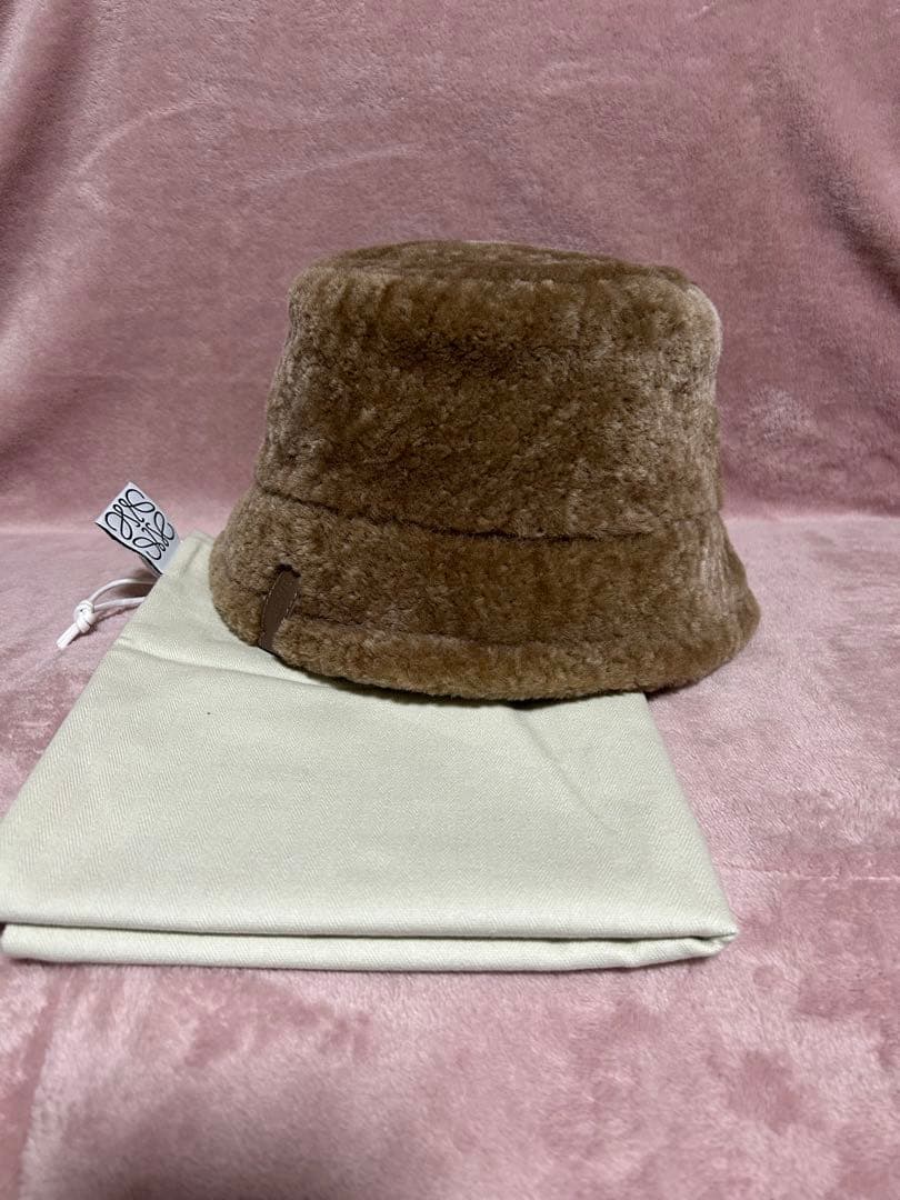 （最終）20日取り下げます。『新品未使用』LOEWEバケットハット　サイズ57