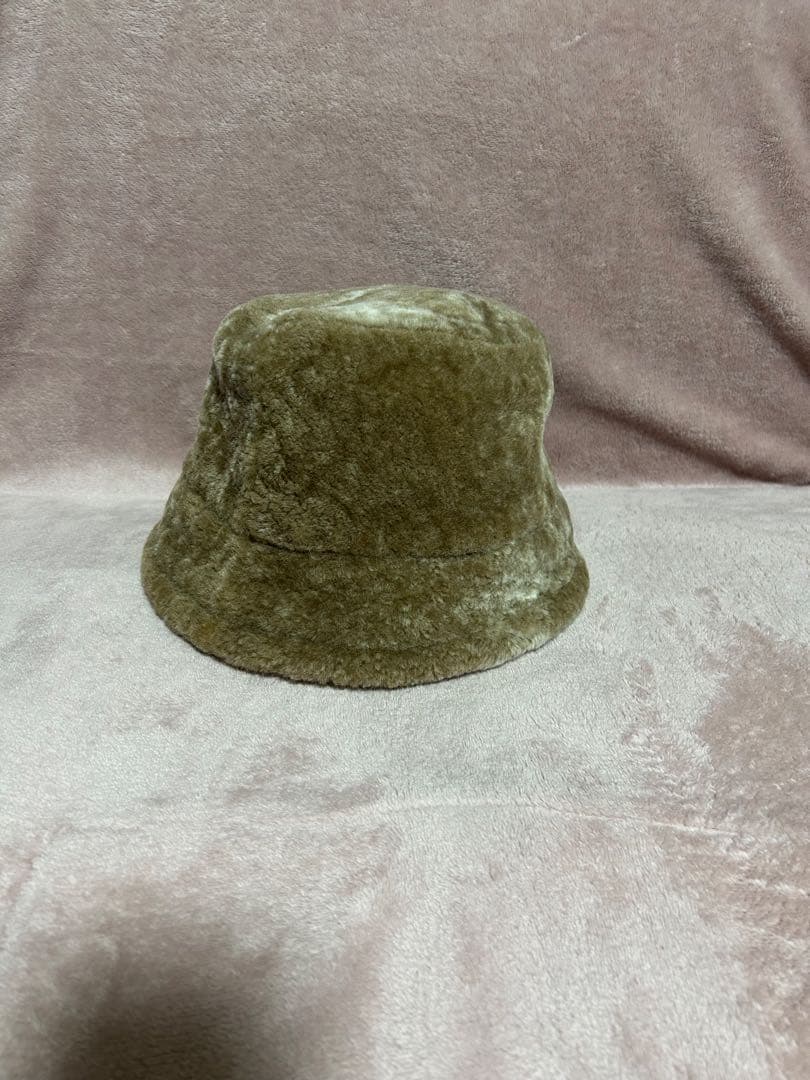 （最終）20日取り下げます。『新品未使用』LOEWEバケットハット　サイズ57