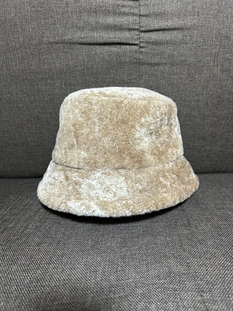 （最終）20日取り下げます。『新品未使用』LOEWEバケットハット　サイズ57