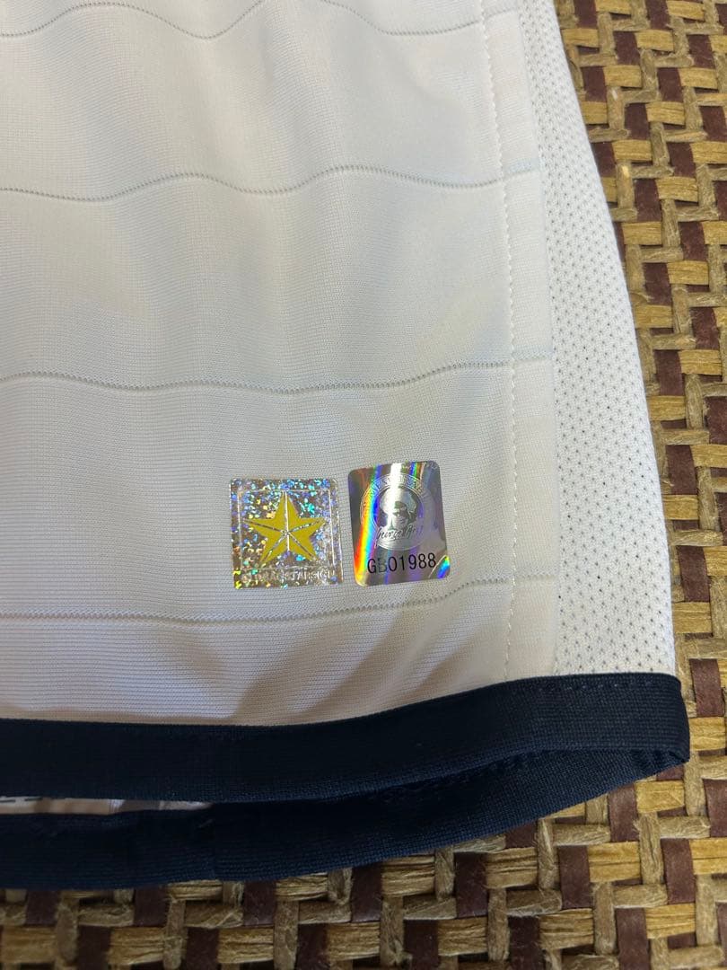 2004 イングランド代表 ベッカム サイン入りシャツ 7 ギャランティ付き