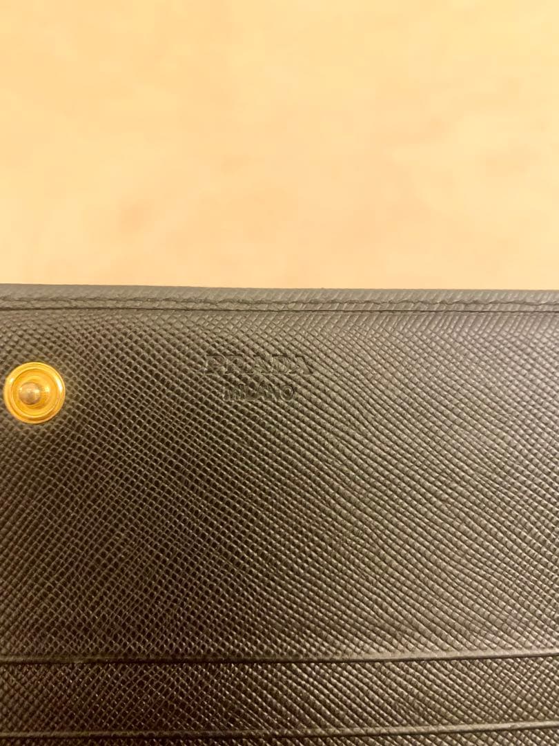【まゆぞぅ】PRADA ブラック レザー 長財布