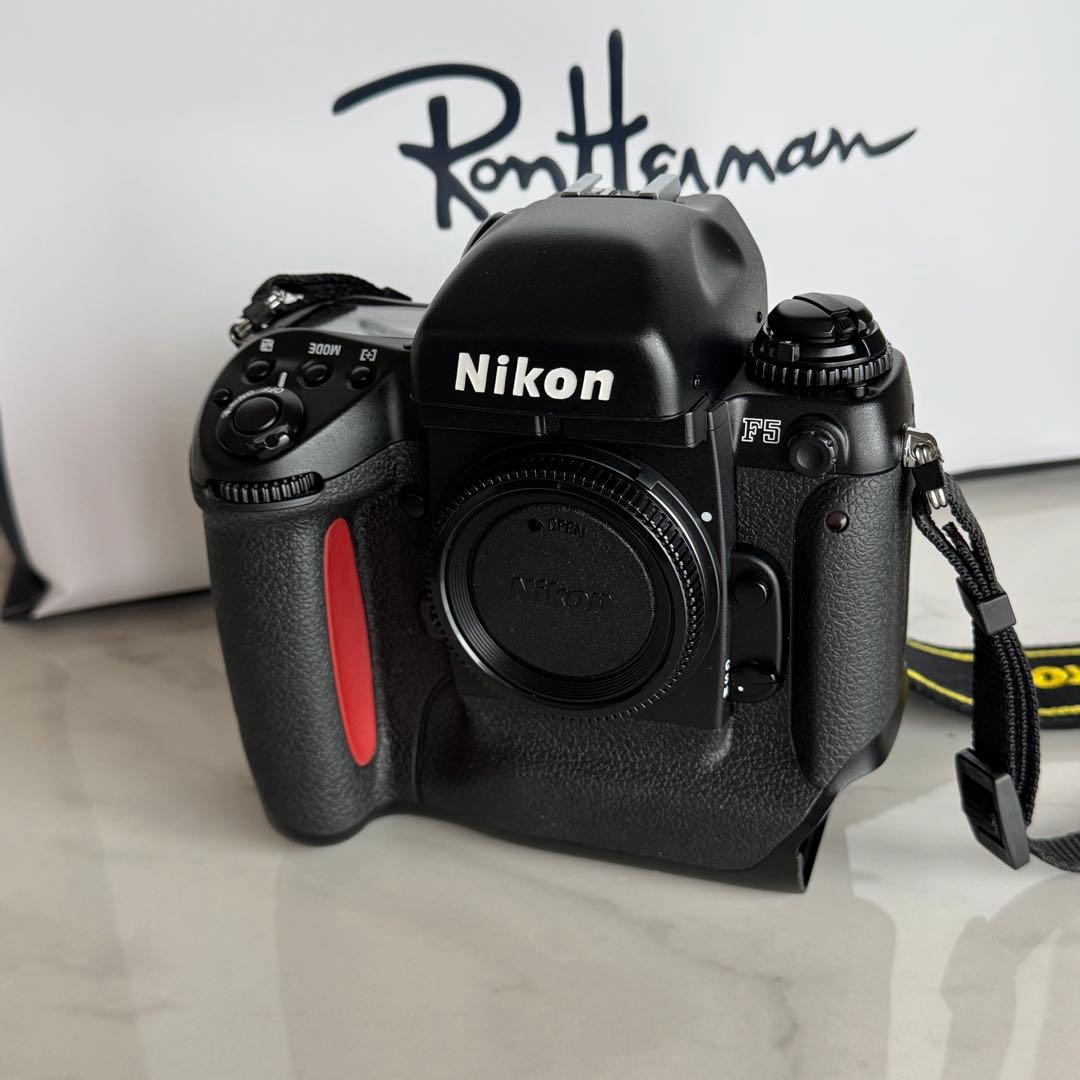〔即日発送可〕ニコンF5 プレゼント付き❣️