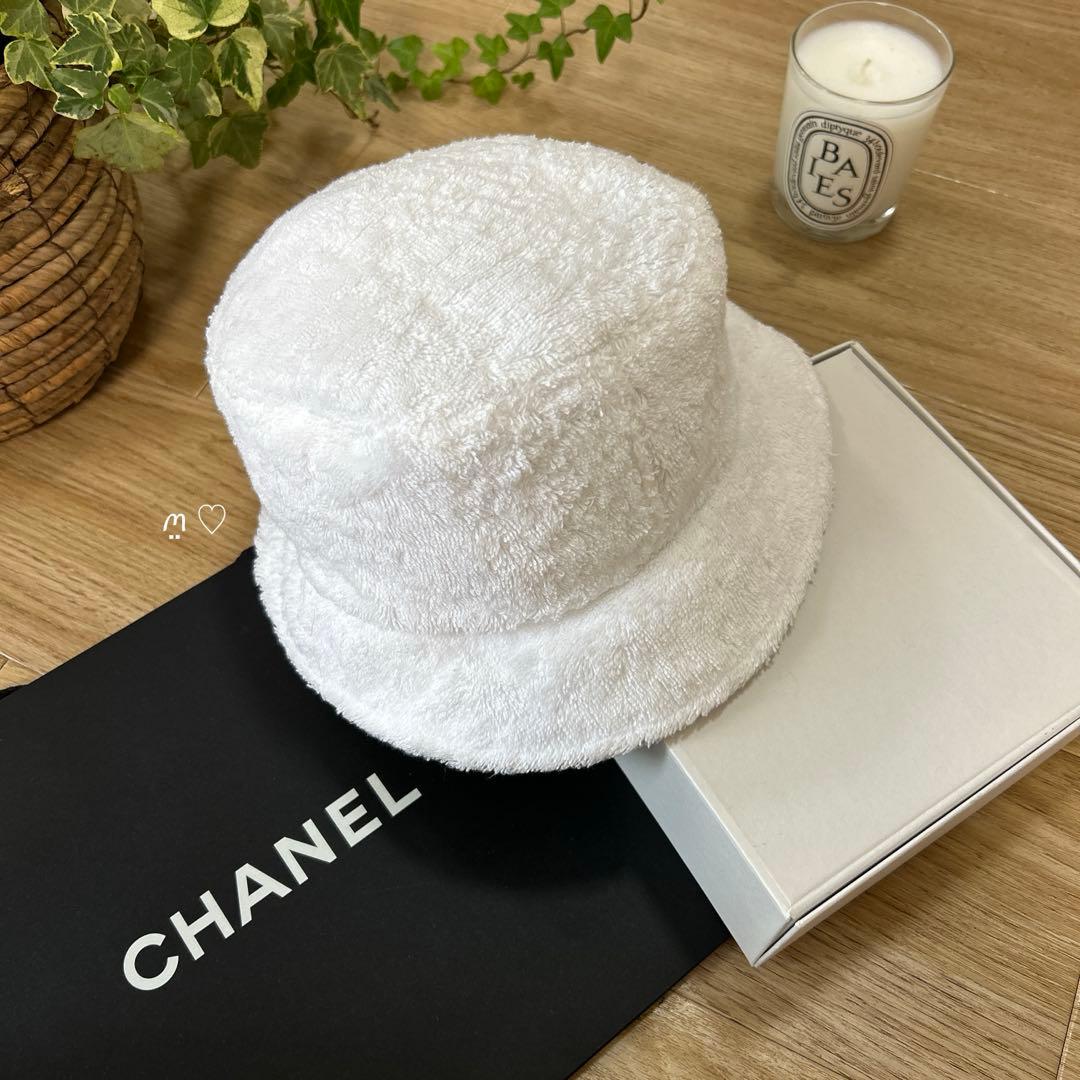 CHANELシャネル　ココマークテリークロスバケットハットM　ホワイトパイル帽子