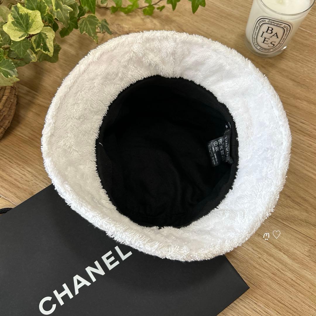 CHANELシャネル　ココマークテリークロスバケットハットM　ホワイトパイル帽子