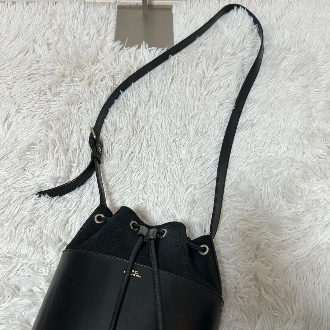A.P.C. Sac Clara Bucket Bag アーペーセー　美品　黒