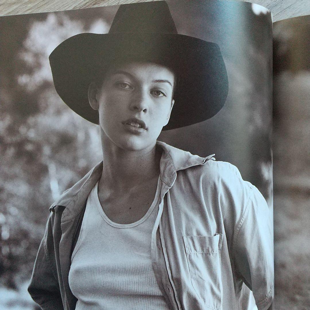 希少品 ヴェルサーチ VERSACE 写真集