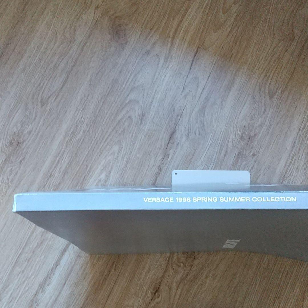 希少品 ヴェルサーチ VERSACE 写真集