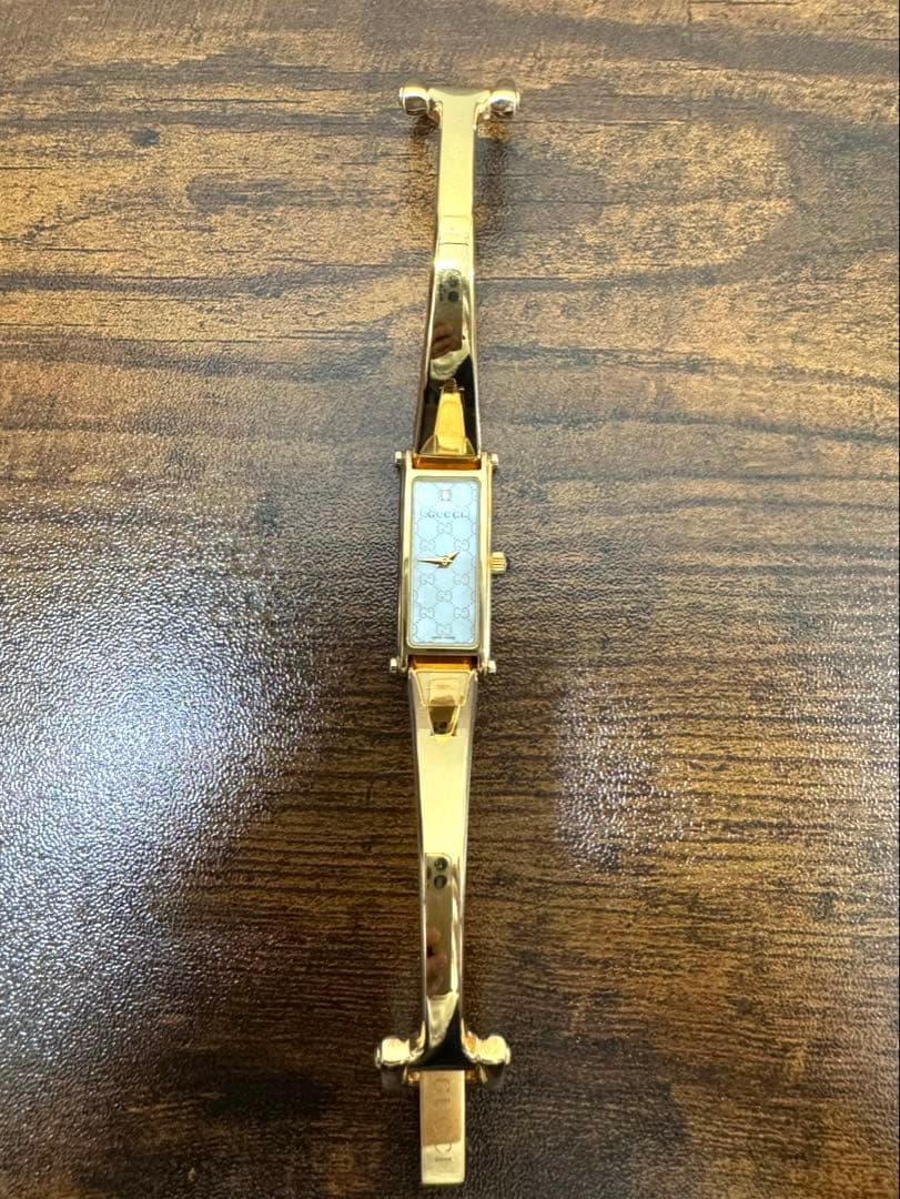美品GUCCI 1500L ゴールド/GGシェル文字盤 1Pダイヤ