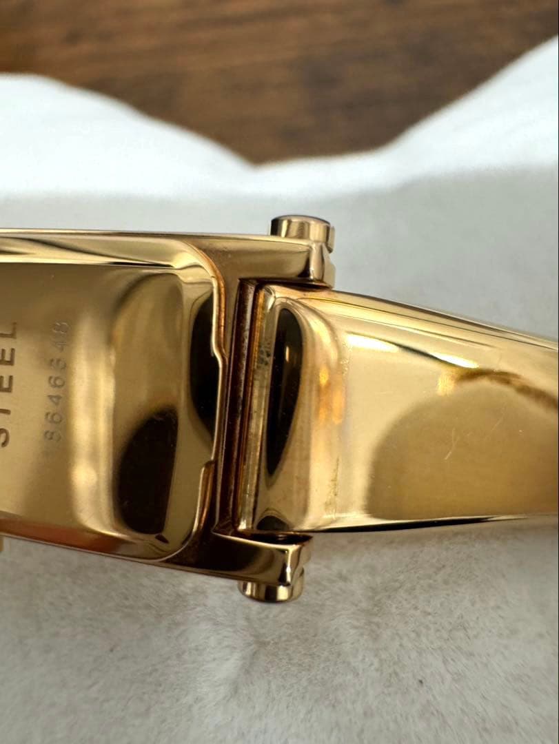 美品GUCCI 1500L ゴールド/GGシェル文字盤 1Pダイヤ